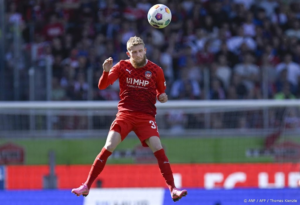 Voormalig Emmen-speler Beste maakt transfer naar Benfica