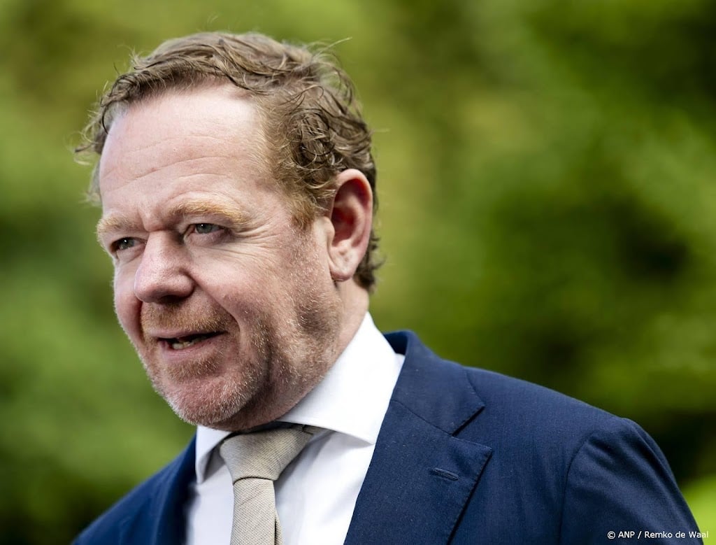 Van Weel: optredens Wilders bij lokale asielprotesten helpen niet