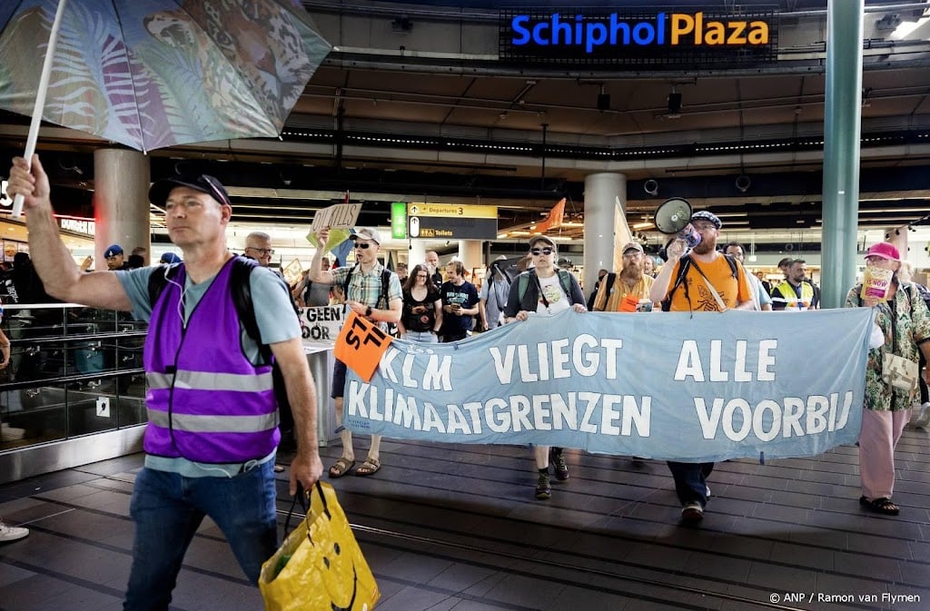 Extinction Rebellion vecht gebiedsverbod Schiphol aan bij rechter