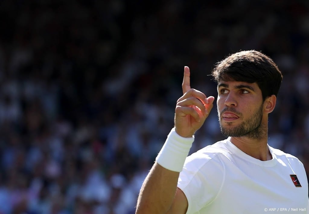 Titelverdediger Alcaraz naar finale Wimbledon na zege tegen Fritz