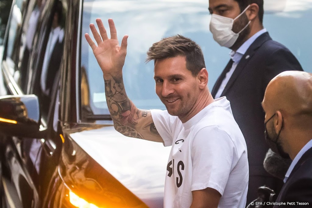 Paris Saint-Germain presenteert voetballer Messi
