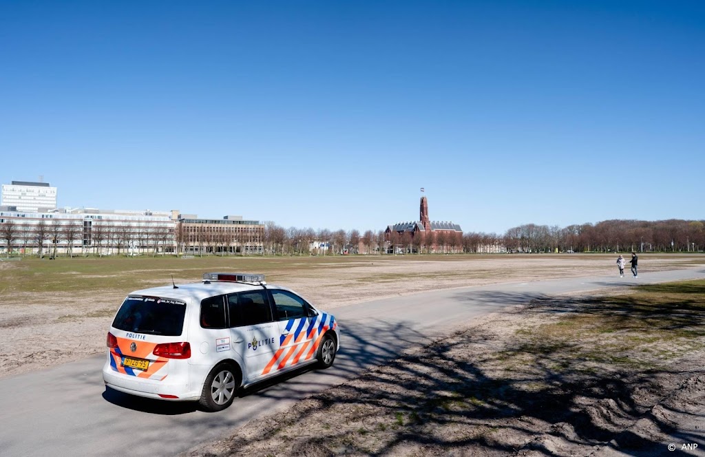 Zakelijke evenementenbranche demonstreert op Malieveld