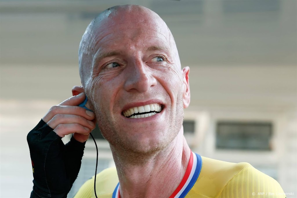 Van Emden (38) stopt na dit seizoen als profwielrenner