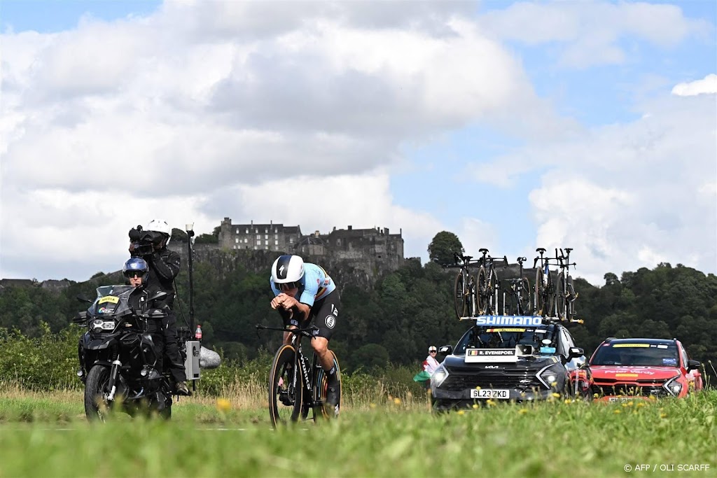 Belg Evenepoel voor het eerst wereldkampioen tijdrijden
