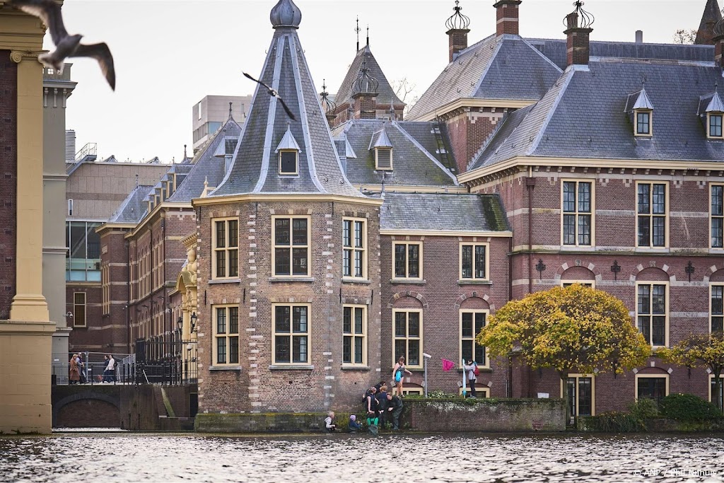 Schoof gaat uit Torentje, wel nog discussie om staatsgeheimen