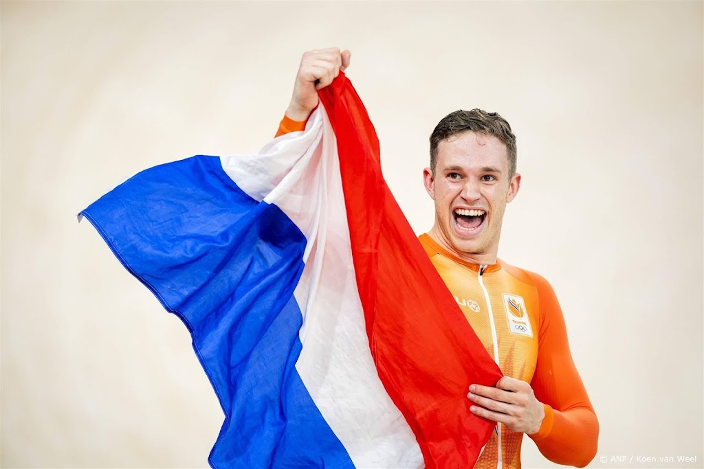 Lavreysen nadert beste baanrenners uit historie; Kenny en Hoy
