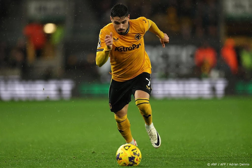 Chelsea neemt aanvaller Neto over van Wolverhampton