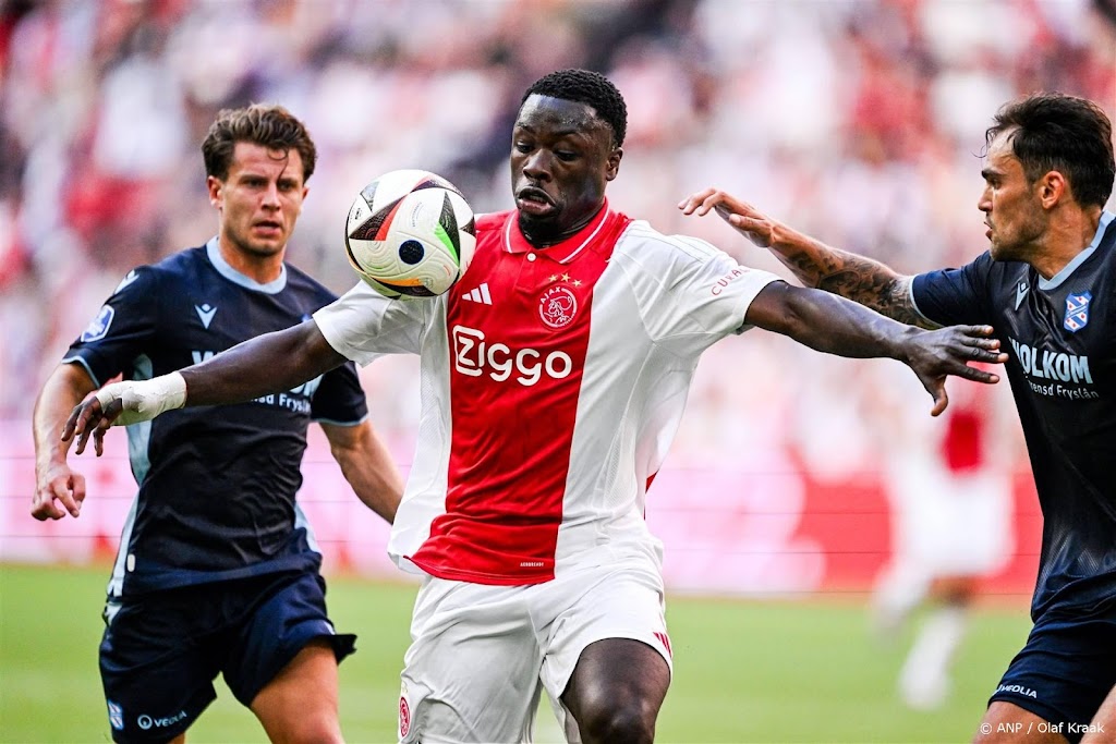 Ajax wint en geeft nauwelijks een kans weg tegen sc Heerenveen 