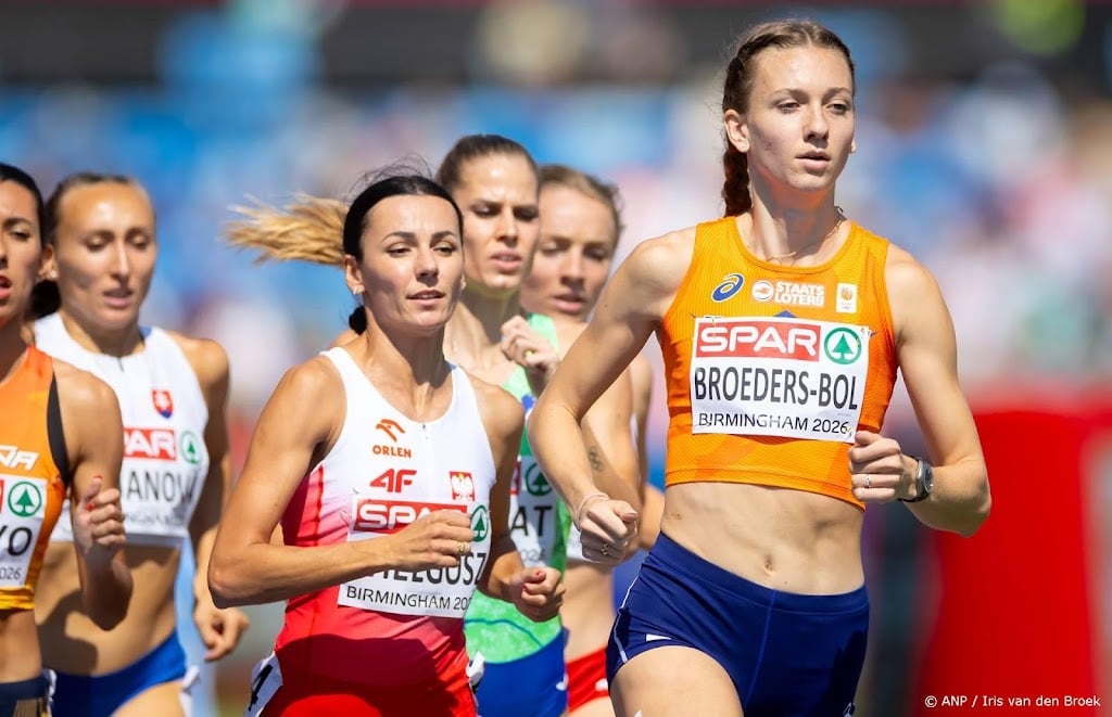 Broeders-Bol soepel naar halve finales bij EK-debuut op 800 meter