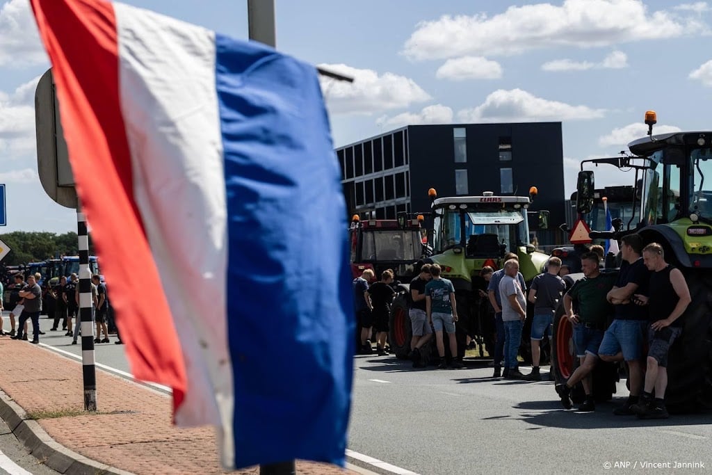 Blokkade N35 van demonstrerende boeren opgeheven, weg weer vrij