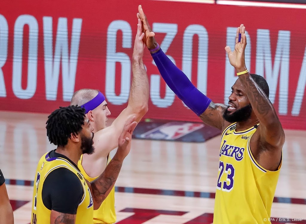 Basketballers LA Lakers hebben nog één zege nodig