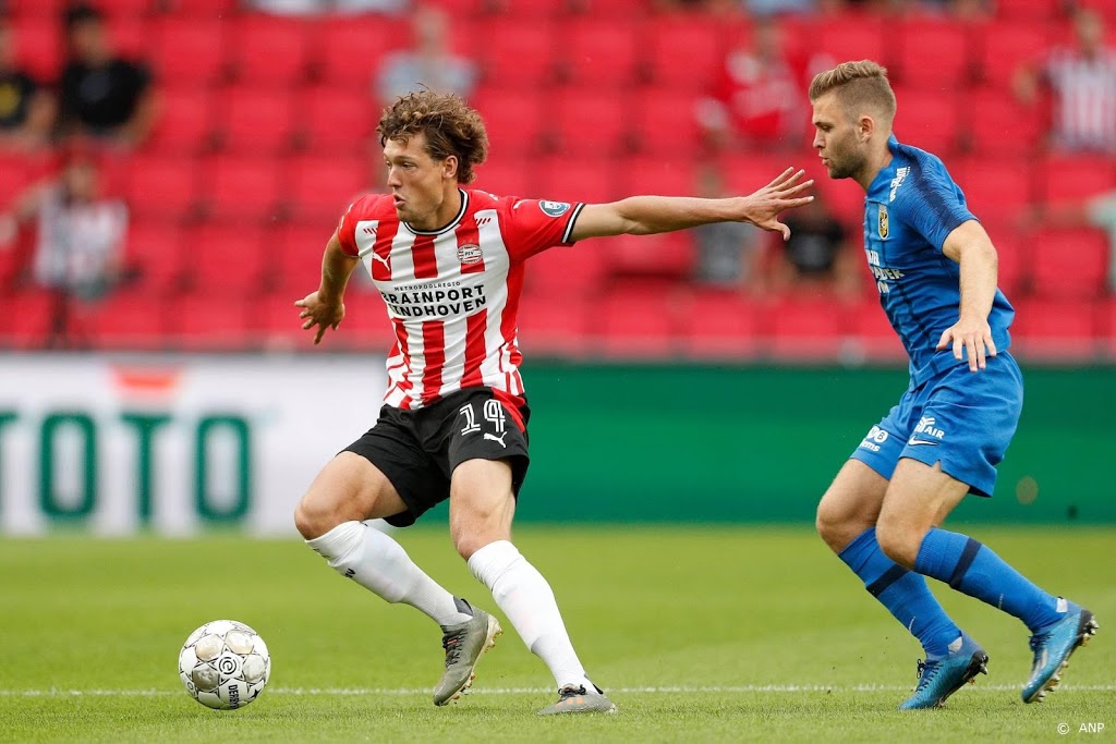 PSV werkt met spits Lammers toe naar uitwedstrijd tegen Groningen