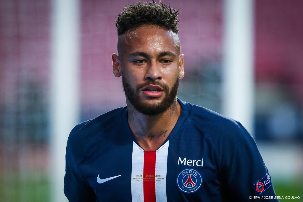 Neymar verlost van coronavirus en traint weer