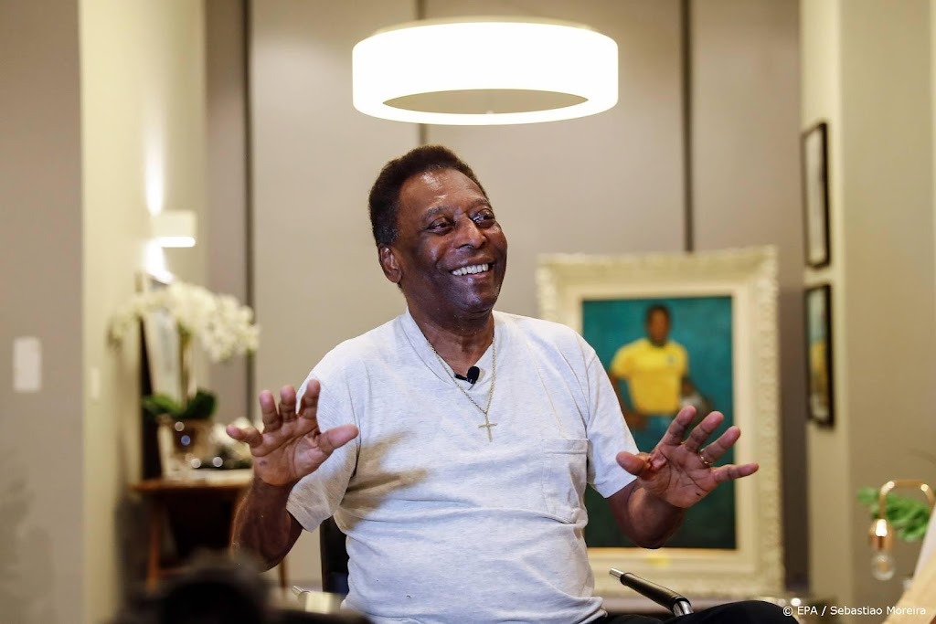 Voetballegende Pelé nog altijd op afdeling intensieve zorg