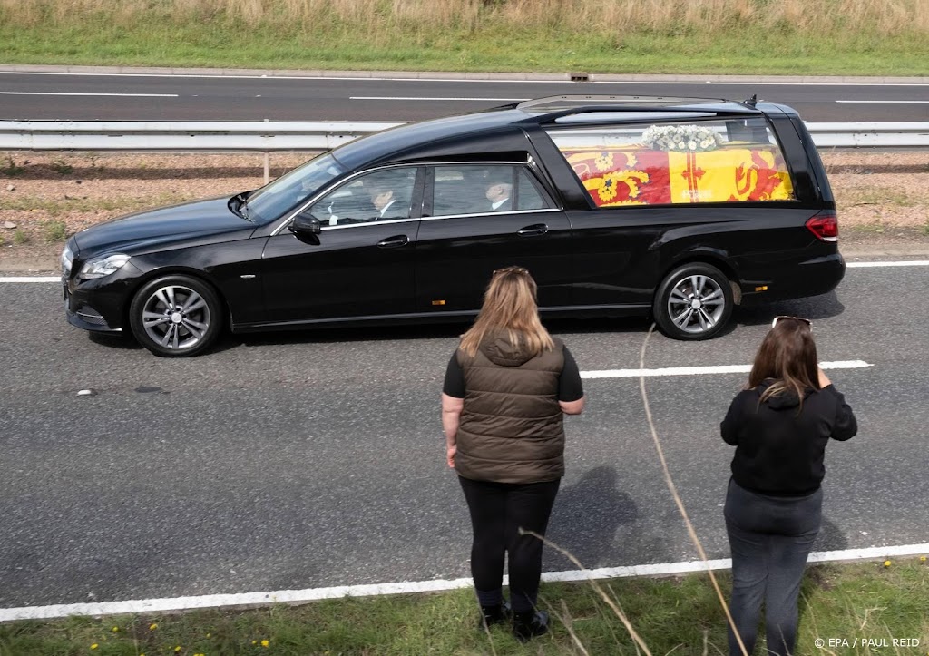 Kist Elizabeth na lange reis aangekomen in Edinburgh