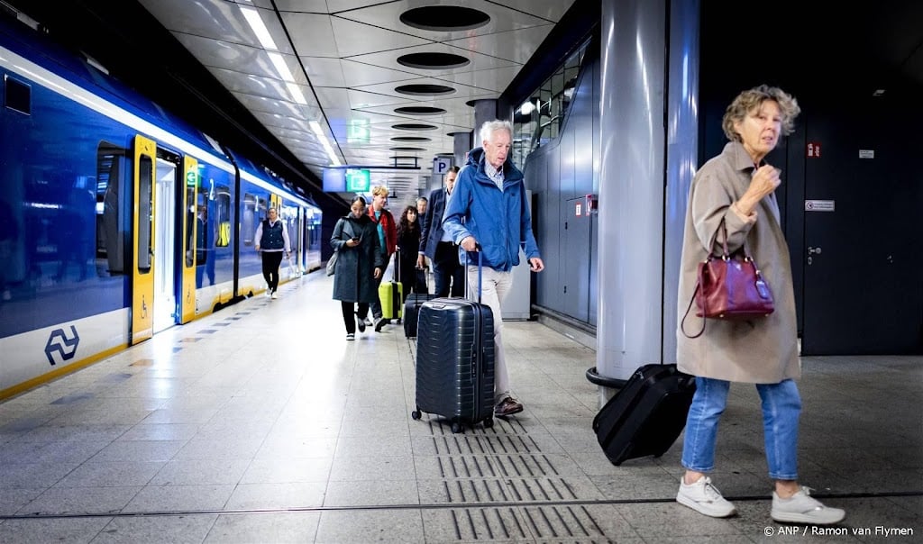 Sprinters tussen Amsterdam en Schiphol beginnen drukker te worden
