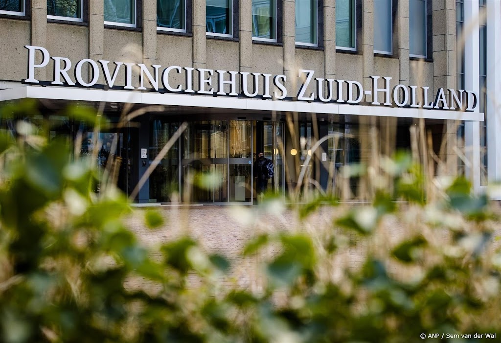 Zuid-Holland staat met tegenzin zonnepark in groen gebied toe