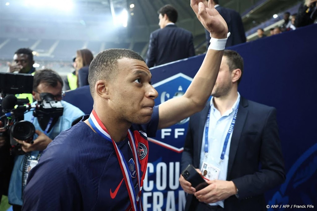Mbappé wijst bemiddeling af in financieel geschil met PSG