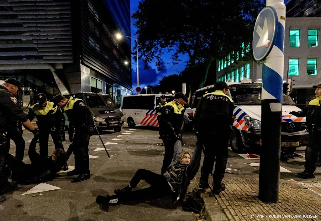Ruim zestig aanhoudingen bij protesten Extinction Rebellion