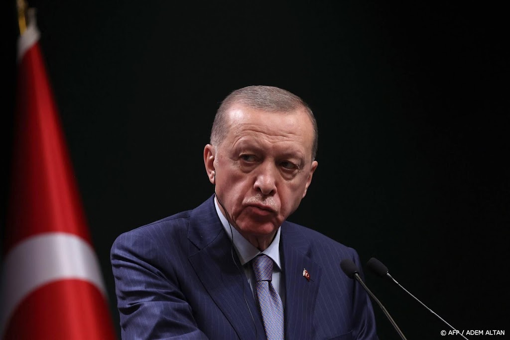 Ongeduld NAVO groeit over gedraal Turkije met toelaten Zweden