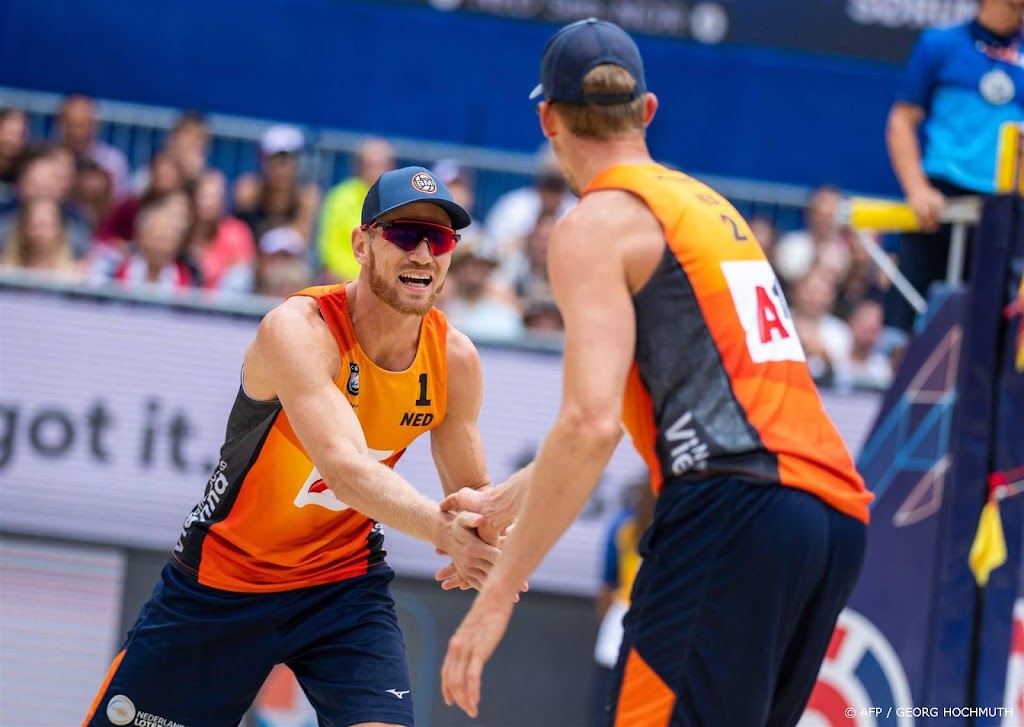 Beachduo Brouwer/Meeuwsen naar laatste zestien op WK