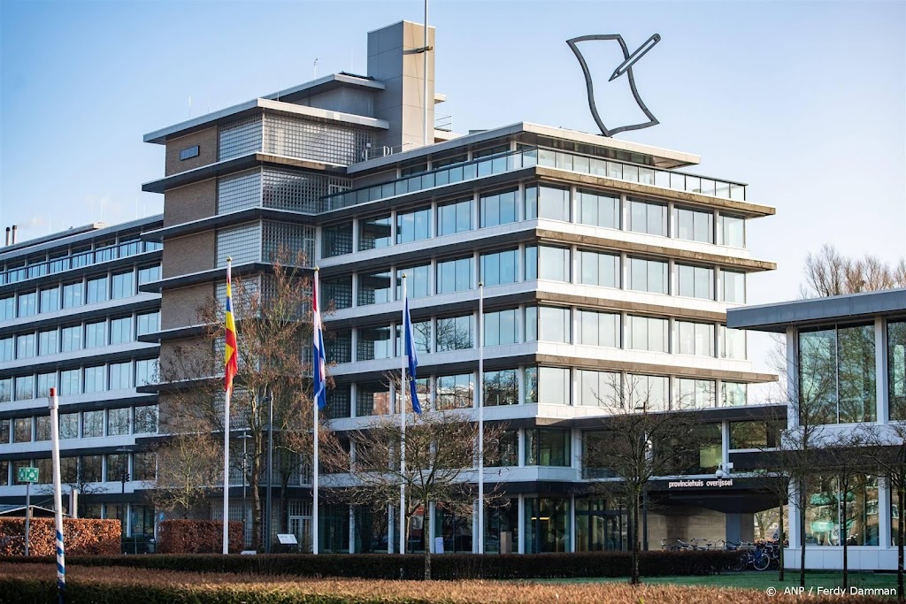 Overijssel staat geen grote zonneparken op land meer toe