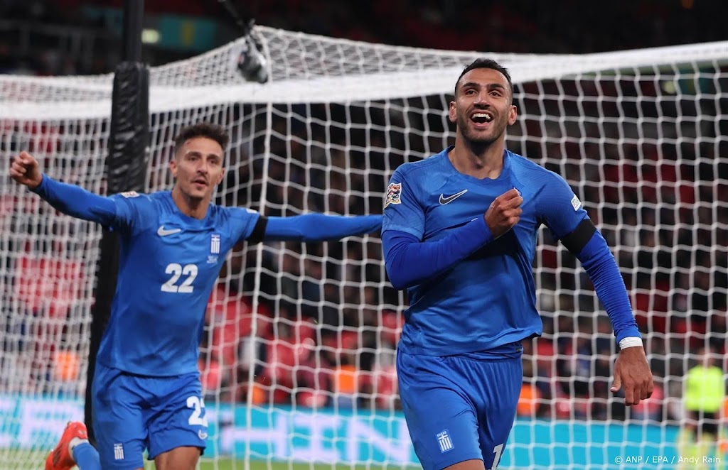 Matchwinner Pavlidis wil zege Grieken niet vieren na dood Baldock