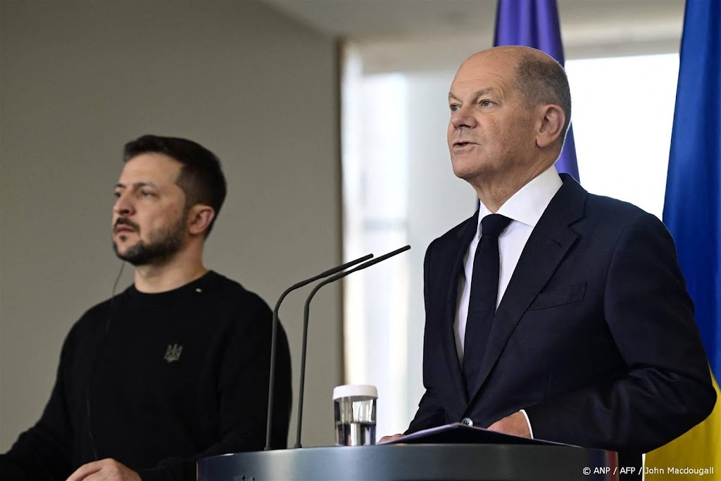 Scholz zegt Oekraïne meer wapens toe bij bezoek Zelensky