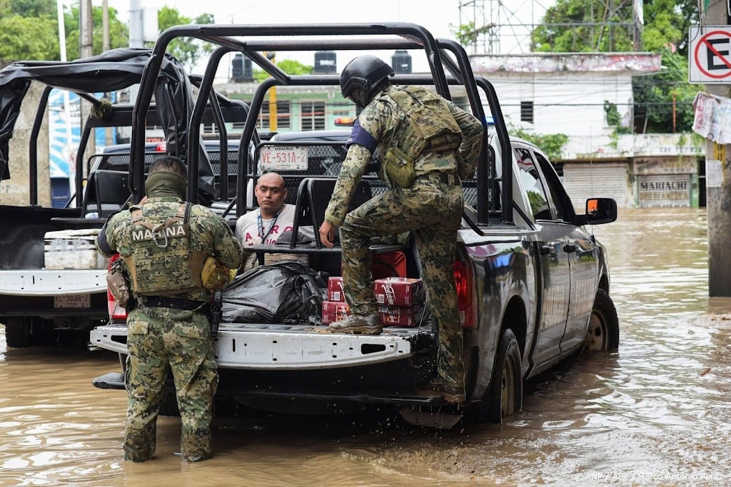 Doden en verwoesting door noodweer in Mexico