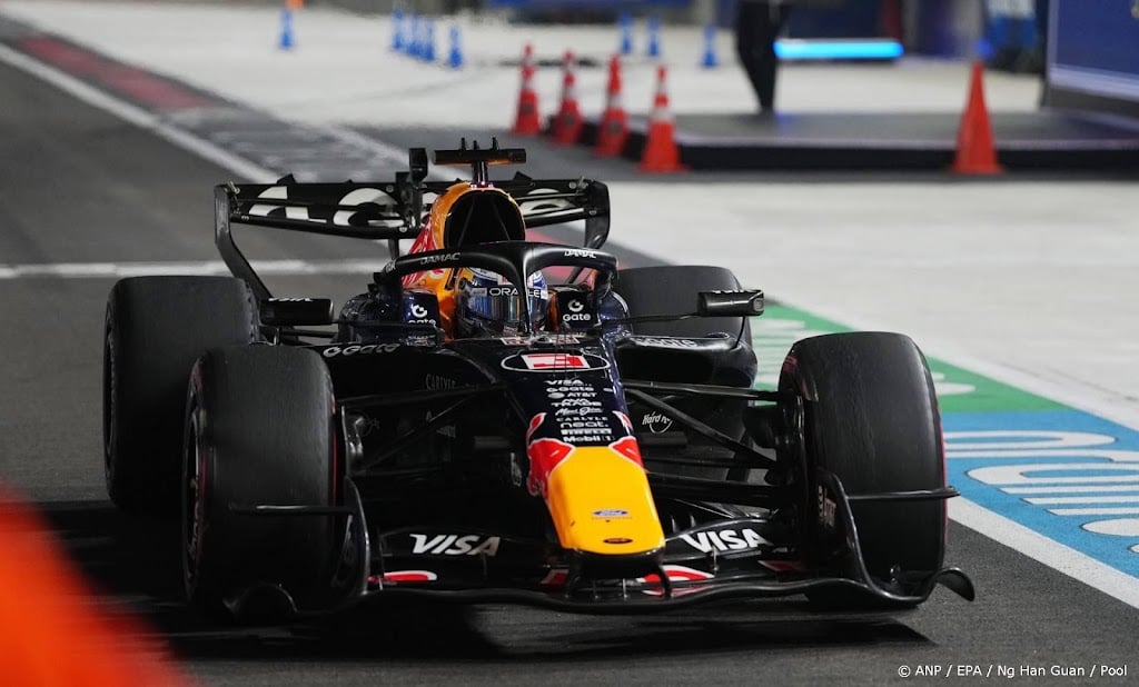 Verstappen wint voor het eerst Grote Prijs van Singapore