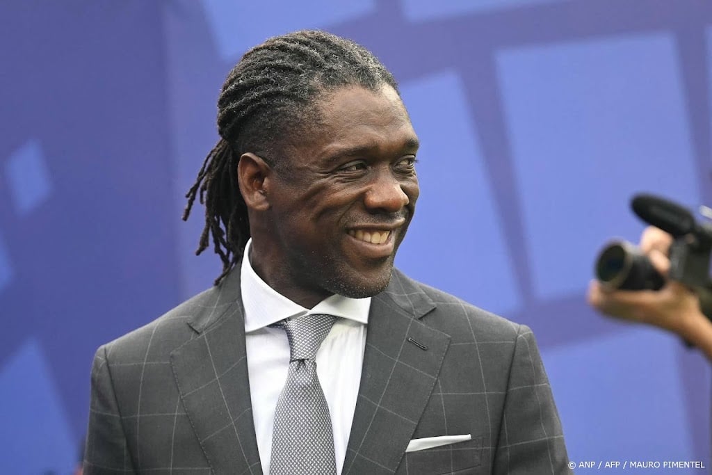 Seedorf nieuwe trainer van Depay bij Corinthians