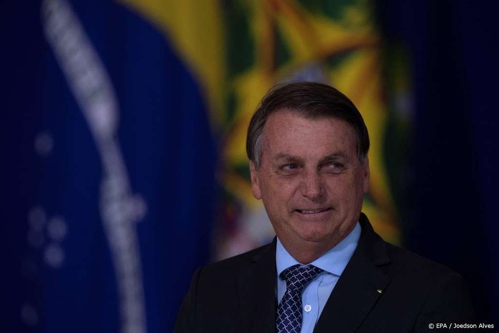 Bolsonaro: Brazilië moet niet met corona omgaan 'als flikkers'