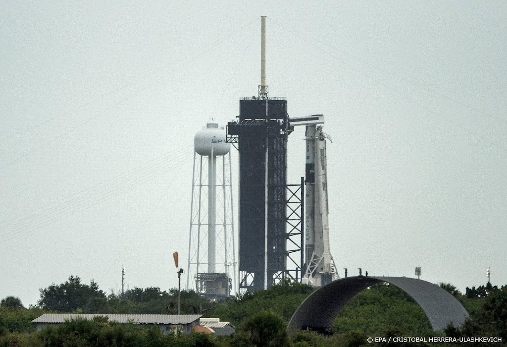 SpaceX-raket in baan om aarde, onderweg naar ISS