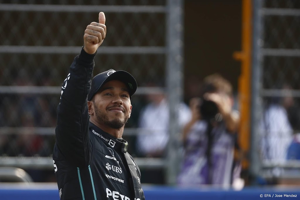 Verstappen mag van Hamilton trots zijn op 'geweldige prestatie'