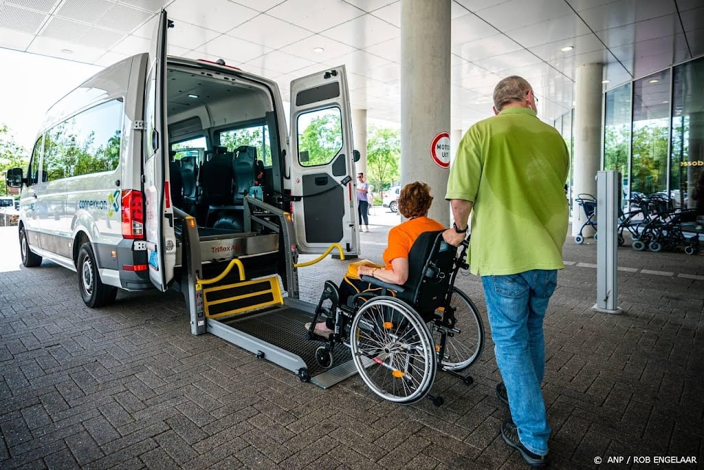 Stakingen in leerlingen- en zorgvervoer om betere cao