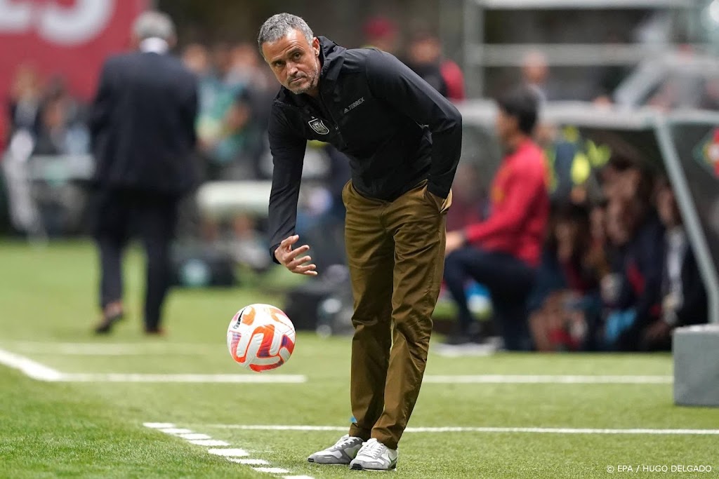Spanje met Fati en zonder routinier Ramos naar WK voetbal