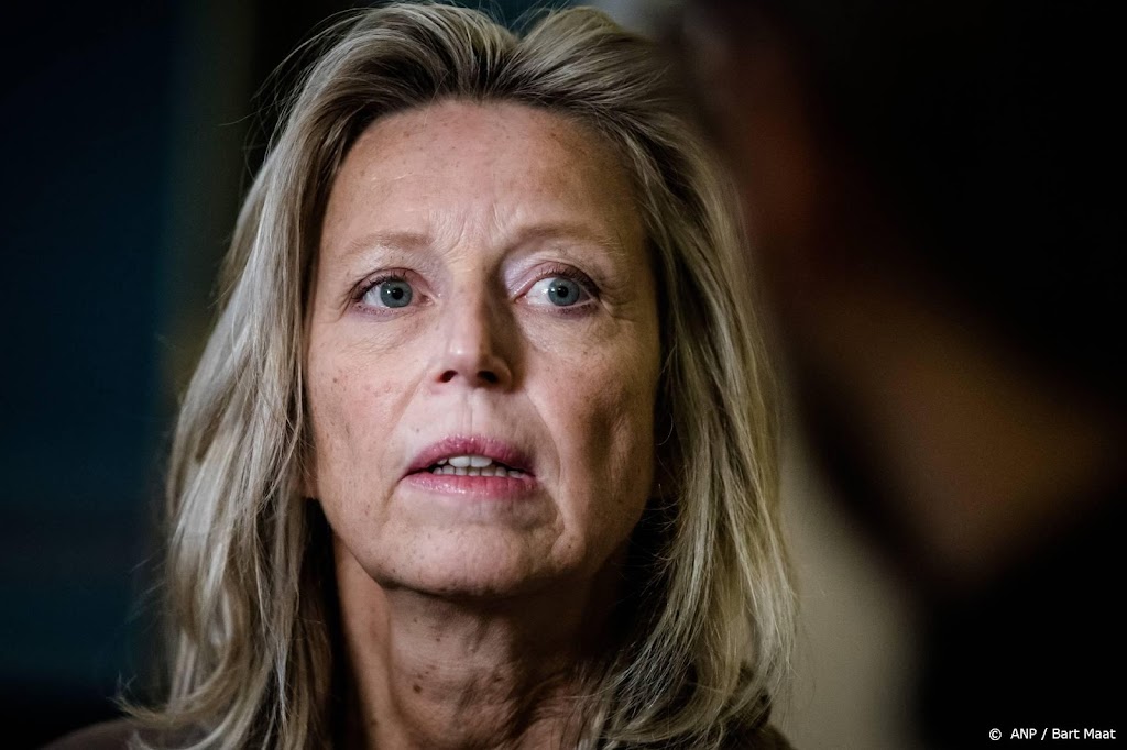 Ollongren: terugtrekking uit Cherson belangrijke nieuwe fase
