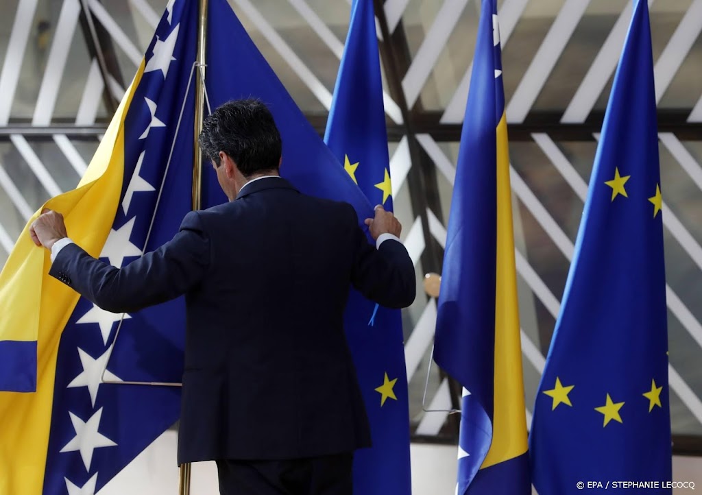 Nederland bindt in als rest EU Bosnië wel als kandidaat-lid wil