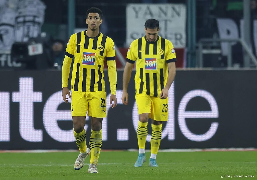 Dortmund verliest met Malen als basisspeler in Mönchengladbach 