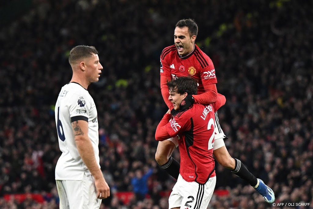 Manchester United wint met klein verschil van Luton Town 