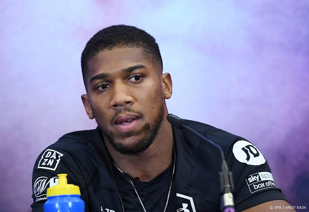 Boksers Joshua en Pulev botsen al voor titelgevecht 