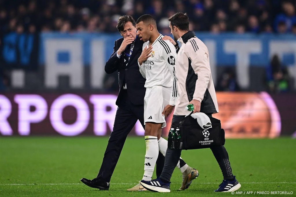 Real-trainer Ancelotti verwacht geen ernstige blessure Mbappé