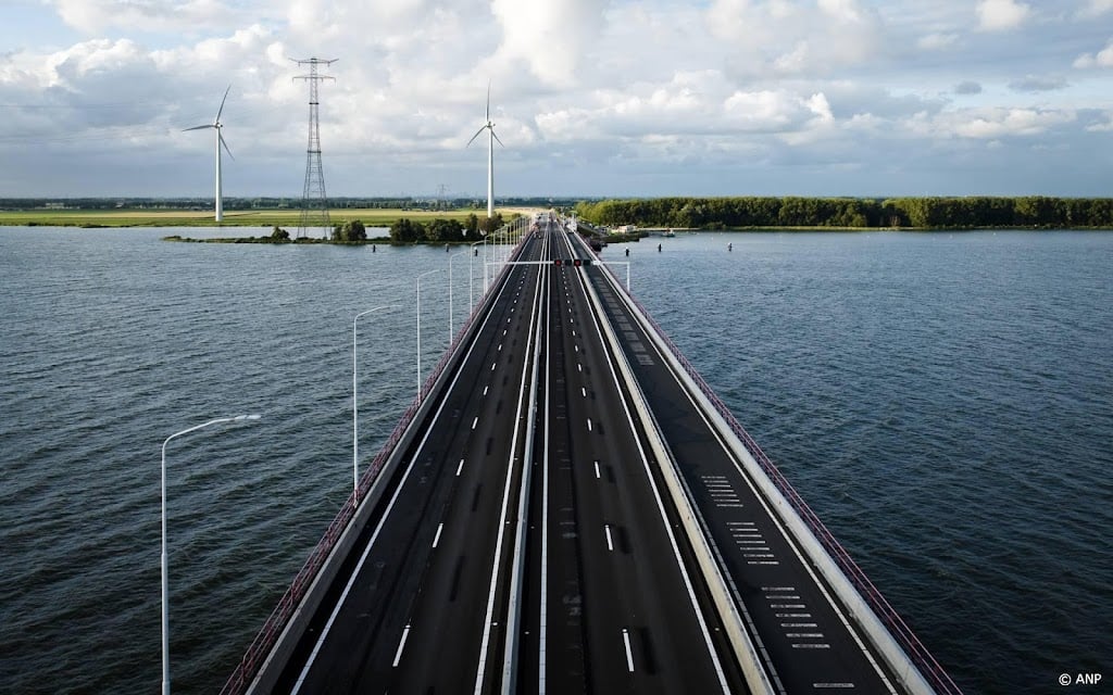 Problemen Haringvlietbrug erger dan gedacht, vermoeiing in lassen