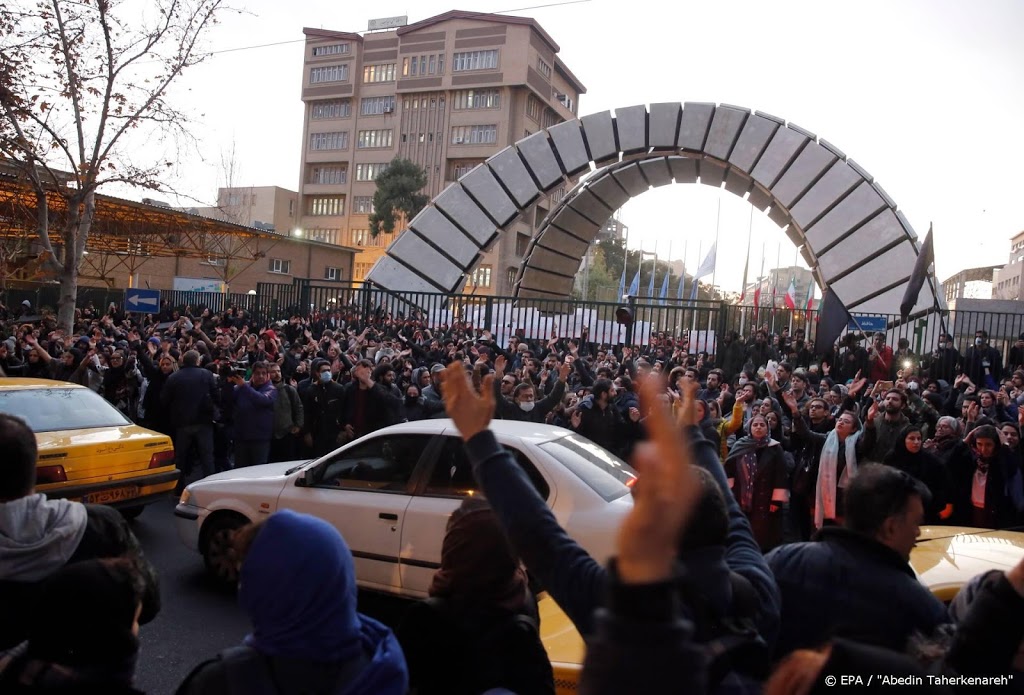 Duizenden demonstreren in Iran tegen regering