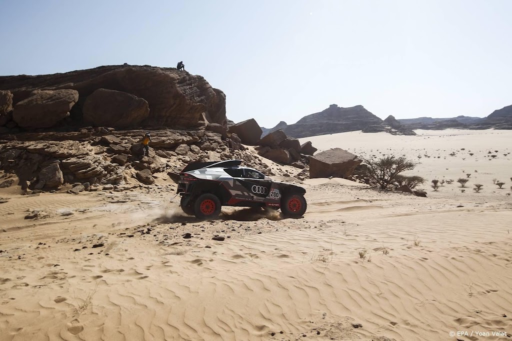 Peterhansel boekt eerste zege in Dakar Rally