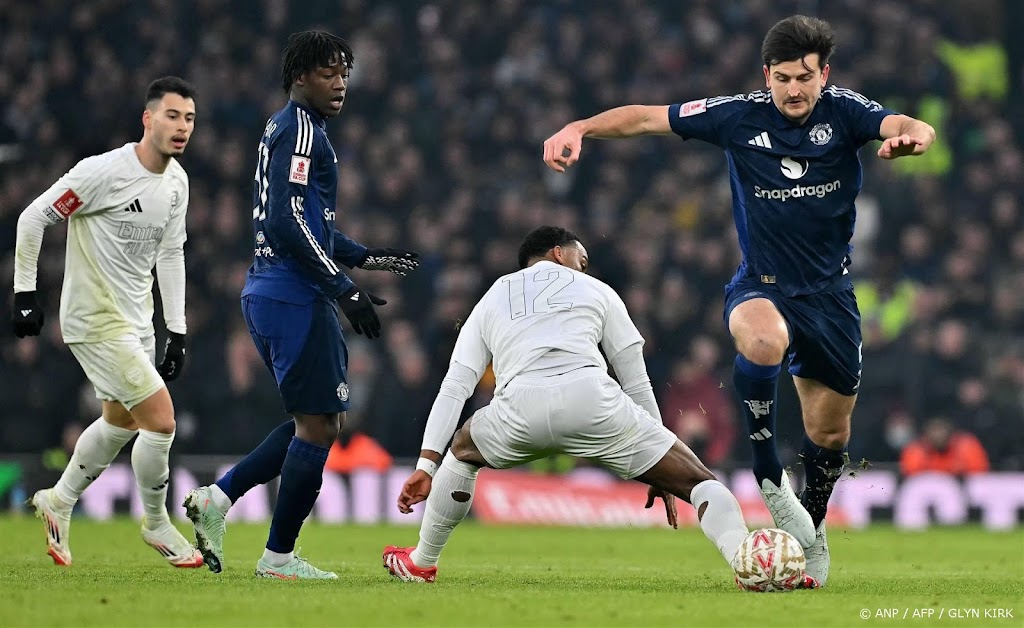 Zirkzee schiet Manchester United in FA Cup langs Arsenal 