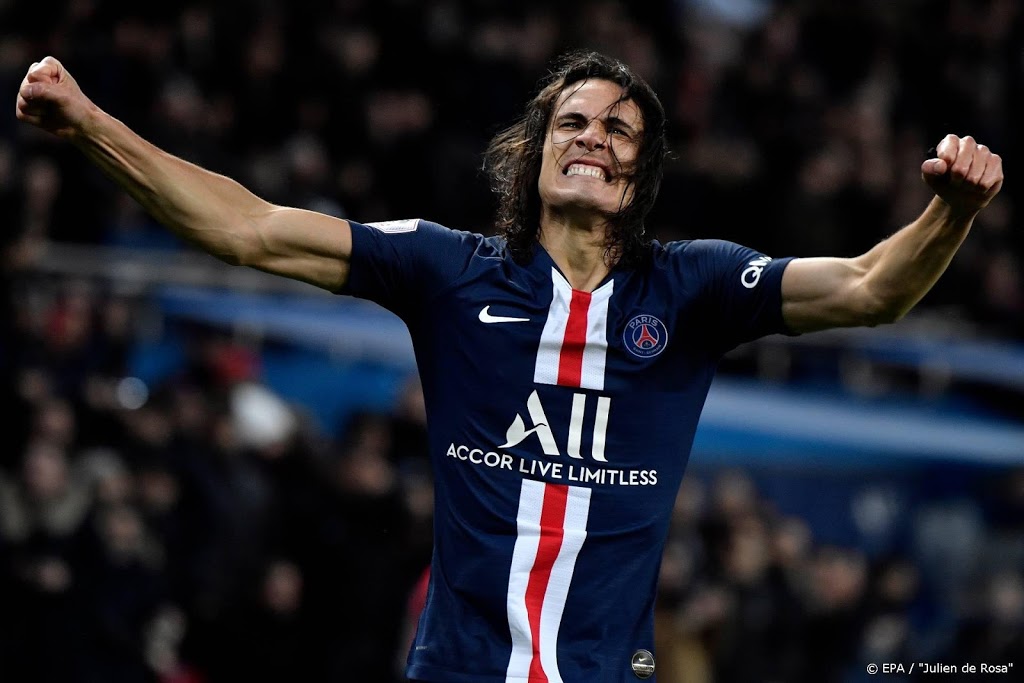 PSG wint met Bakker in beker
