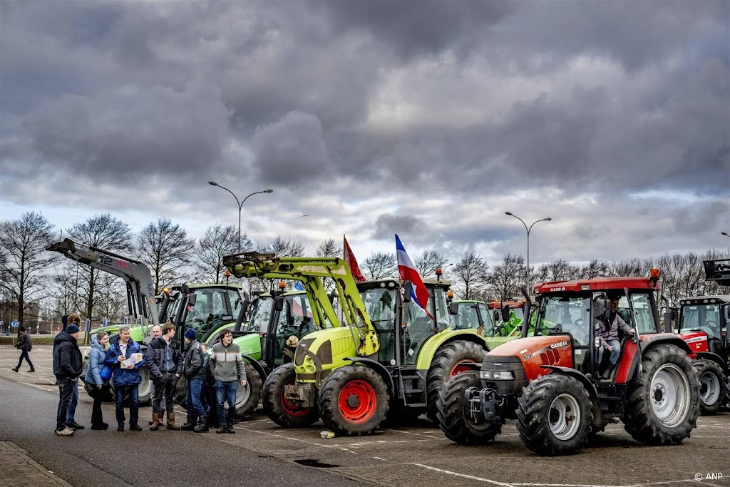 Tientallen trekkers verzamelen zich bij Beverwijkse Bazaar