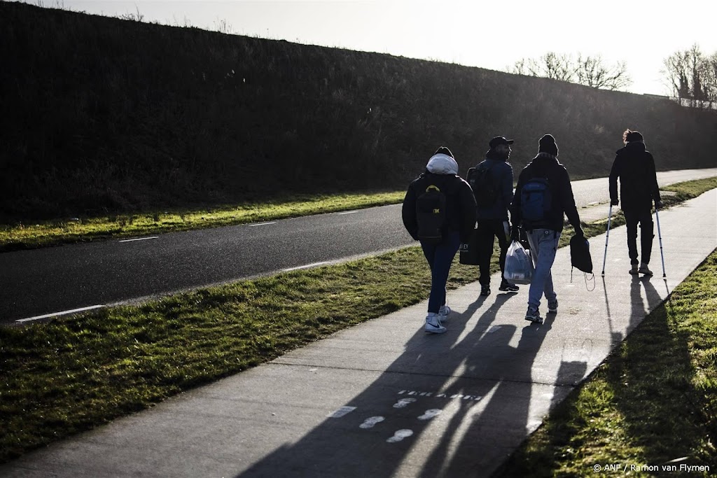 Instroom asielzoekers nog altijd hoger dan vorig jaar