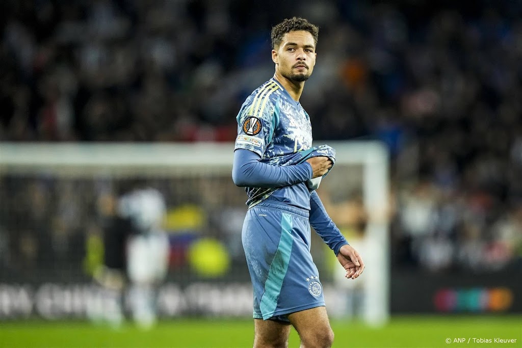 Verdediger Rensch moet Europees debuut voor AS Roma uitstellen